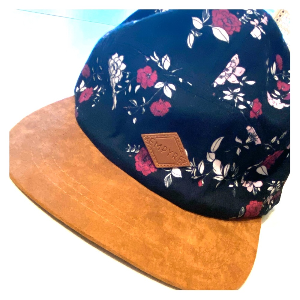 Empyre hat